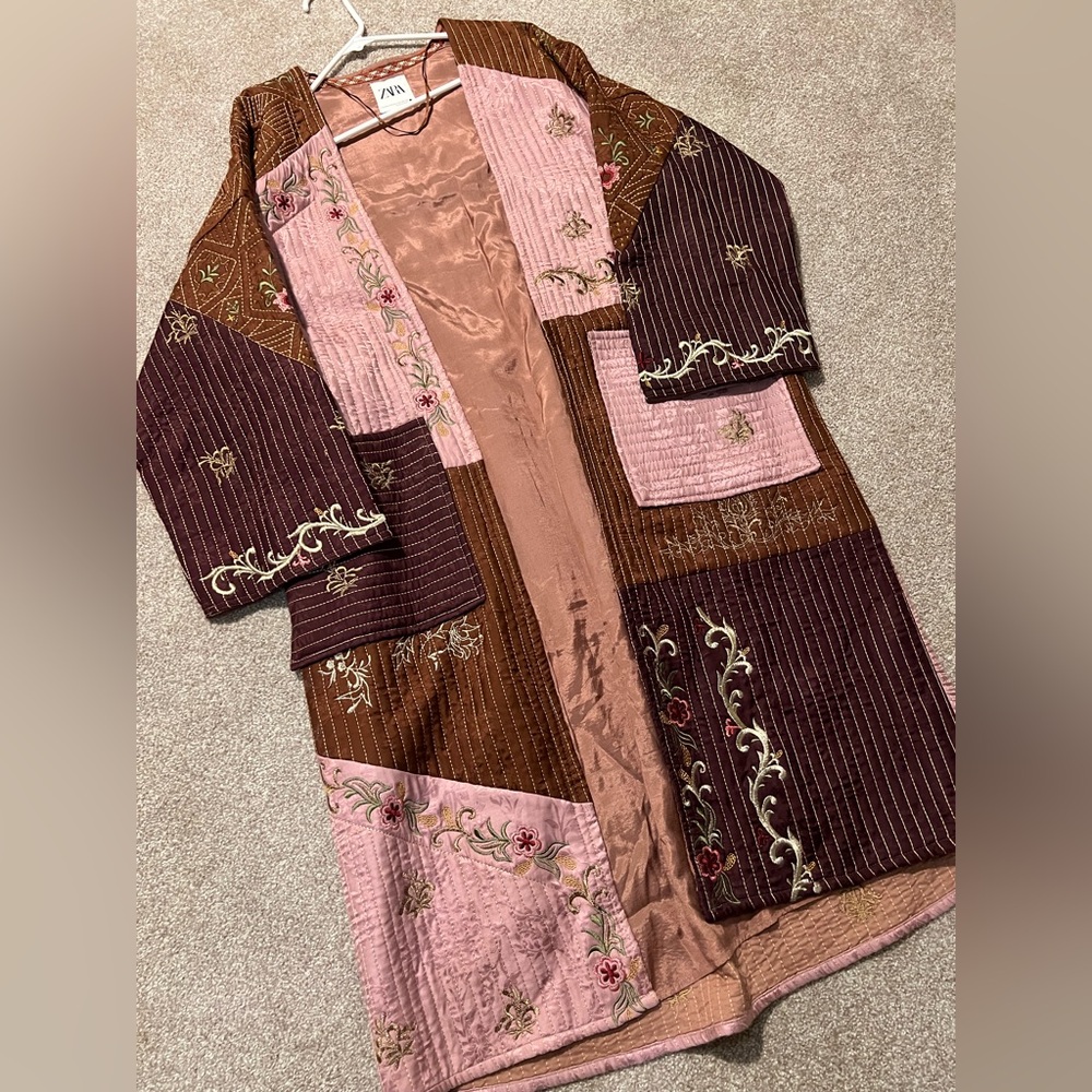 Zara Rare Embroidered Kimono
